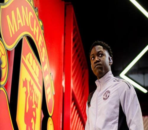 穆夏拉,岁生日狂欢,战辉煌,欧博,oubo,Abg,欧博官网,欧博体育官网,欧博体育下载,欧博APP